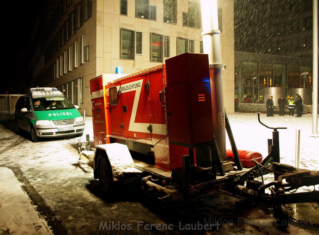 2 Personen niedergeschossen Koeln Junkersdorf Scheidweilerstr P50.JPG